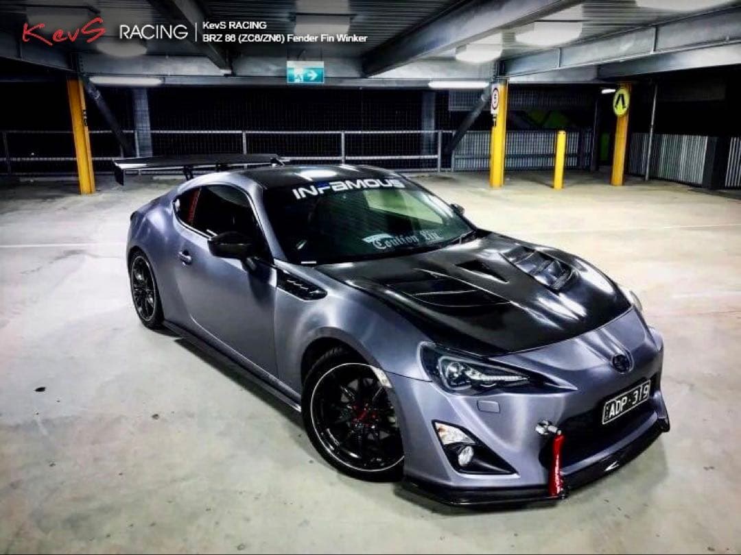 「KevS RACING」 BRZ 86 フェンダーフィン 流れるウィンカー