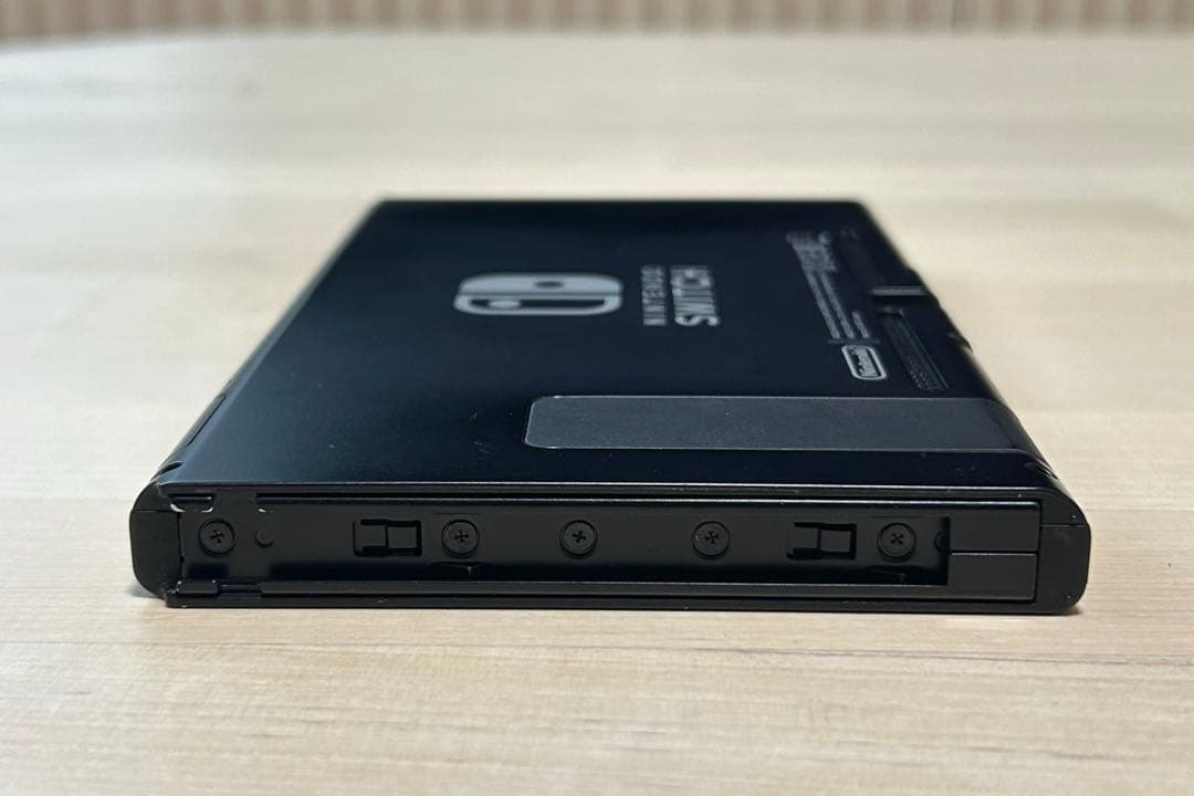 Nintendo Switch 本体 箱付属品完備 動作確認済 目立った傷なし