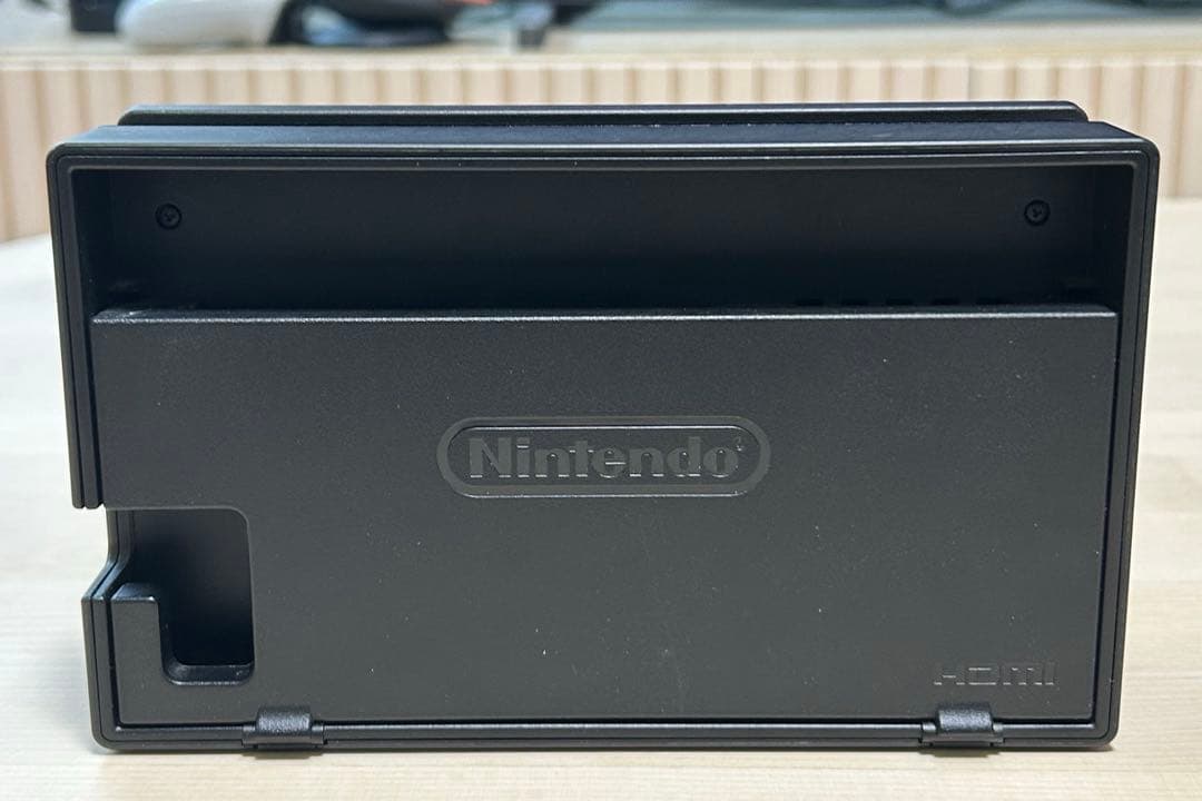 Nintendo Switch 本体 箱付属品完備 動作確認済 目立った傷なし