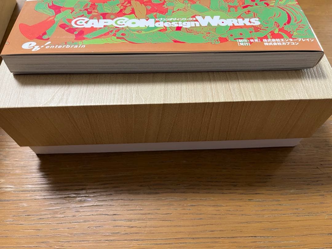 カプコンデザインワークス　帯付きハガキ付き美品　イラストレーションズ　イラスト集