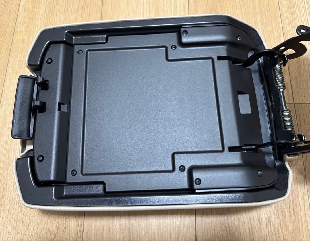 新品　150系ランドクルーザープラド　コンソールアームレスト（ベージュ内装）