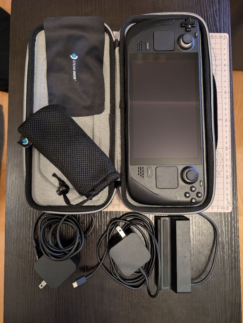 Steam Deck LCD 512GB + ドッキングステーション