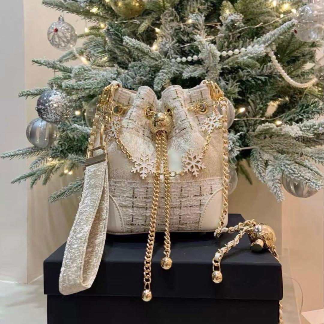 非売品 CHANEL ノベルティ 白 ツイード バケットバッグ　値下げ　箱付き