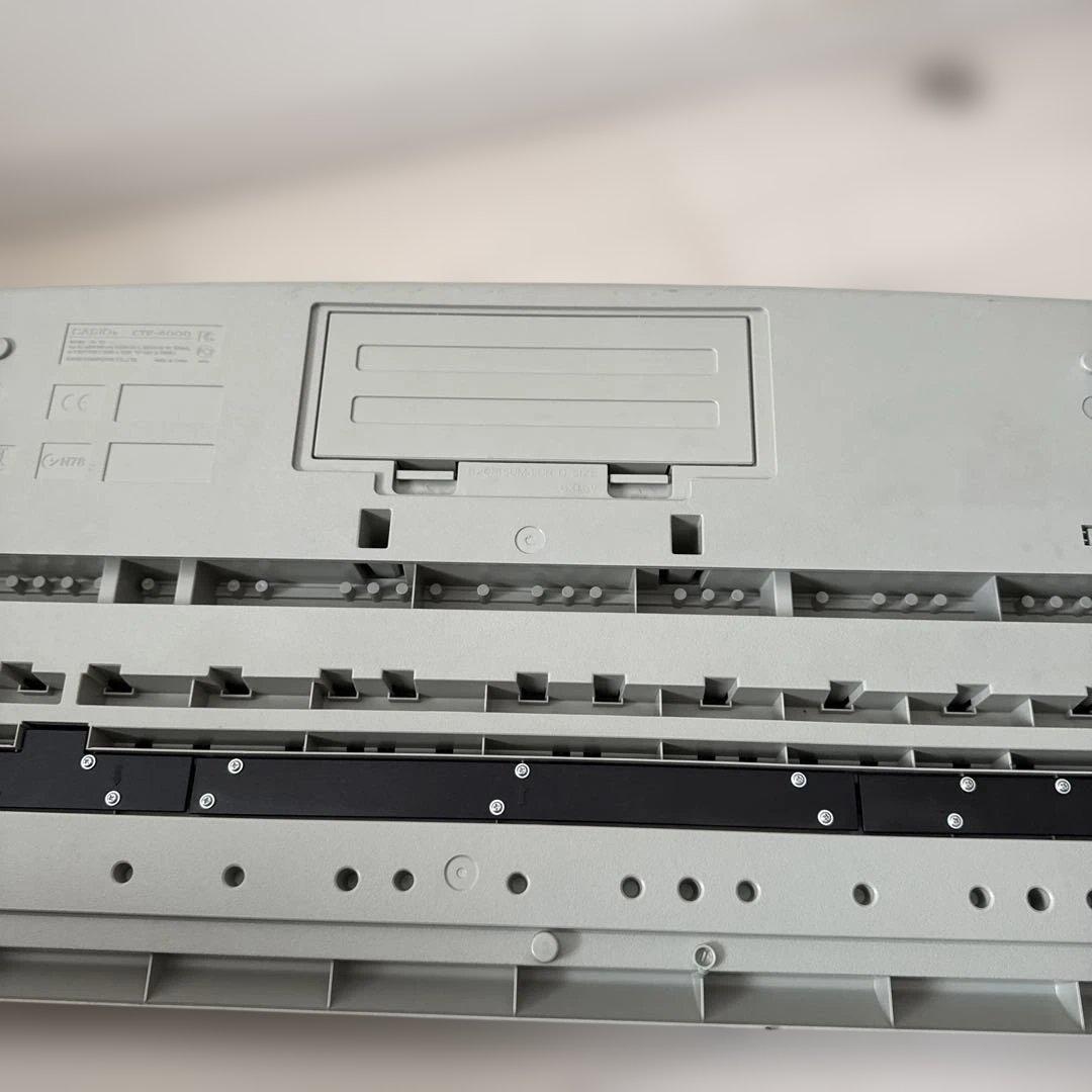 【美品】CASIO CTK-4000 電子キーボード　電子ピアノ本体　アダプタ付