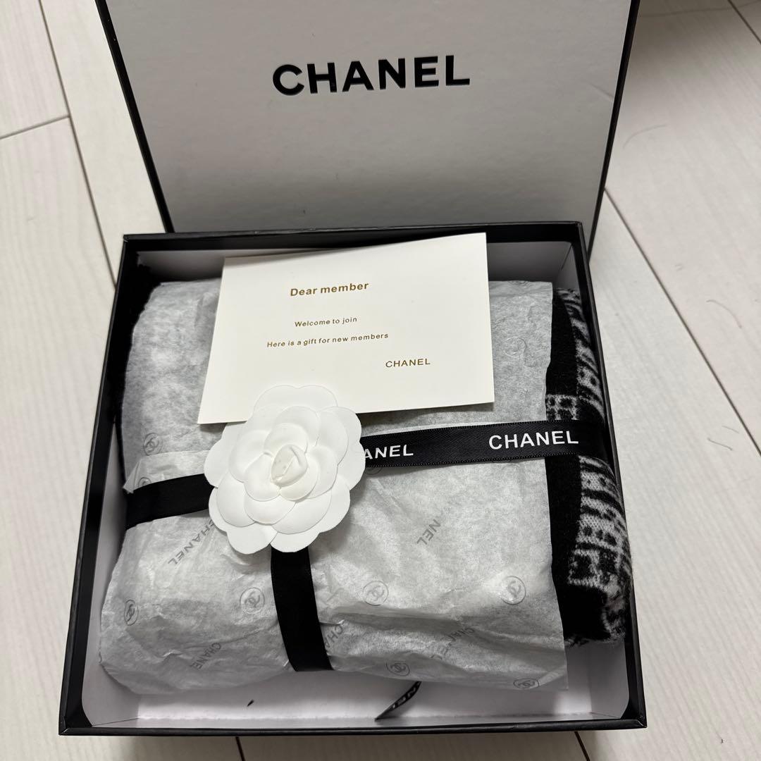 【希少・極美品】シャネル VIPノベルティ リバーシブル 大判スカーフ マフラー