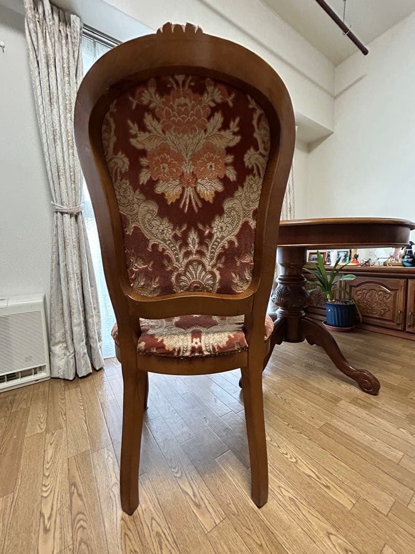 【値下げ】イタリア製　猫脚ダイニングチェア　金華山