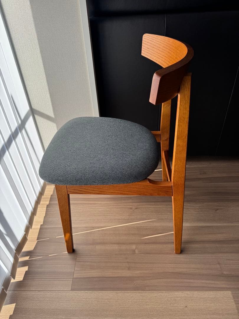 【-ihc】UNICO(ウニコ) ダイニングチェア　ネイビー①②