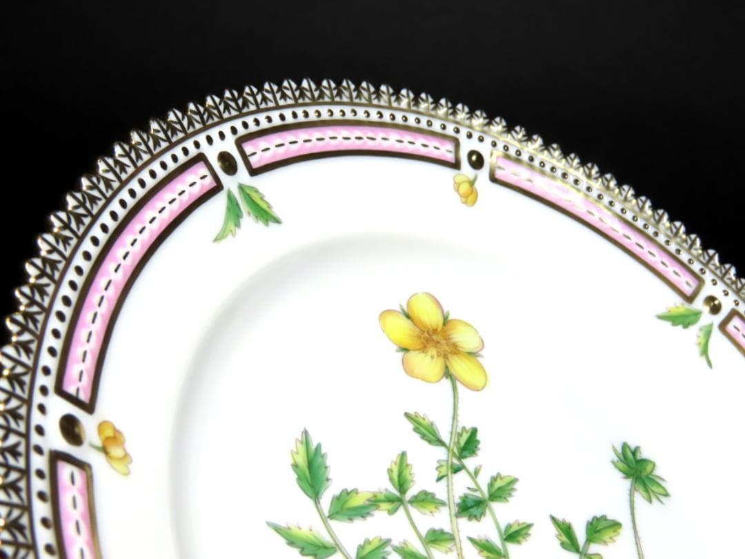 【ロイヤルコペンハーゲン】　プレート　　フローラダニカ