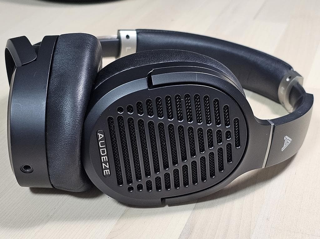 AUDEZE社レファレンスヘッドセット（LCD-1）