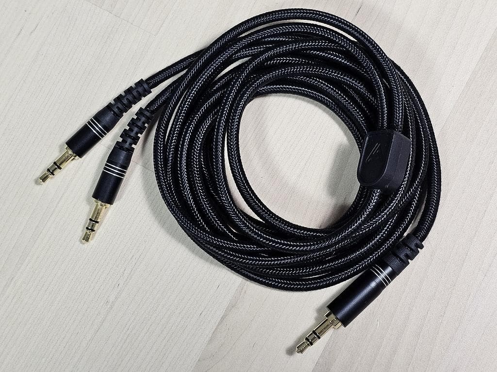 AUDEZE社レファレンスヘッドセット（LCD-1）