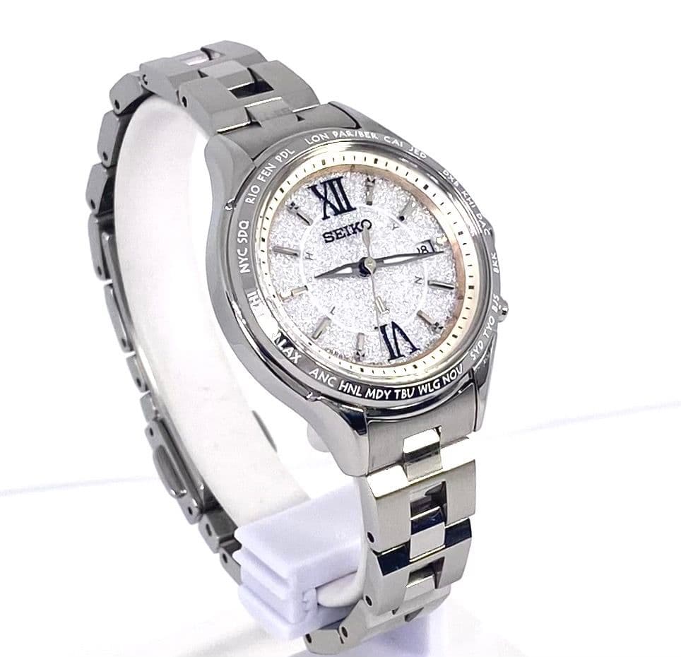 SEIKO　LUKIA　ルキア　ラッキーパスポート　電波ソーラー　ダイヤシールド