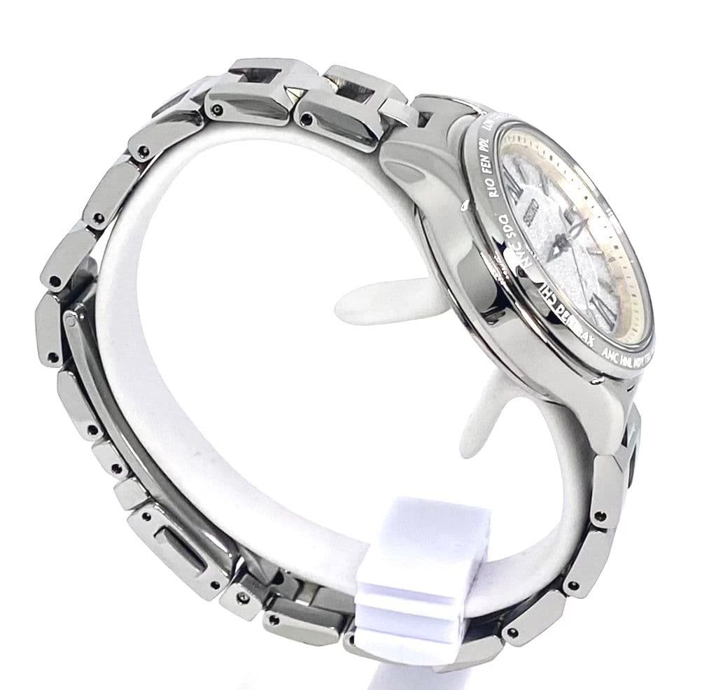 SEIKO　LUKIA　ルキア　ラッキーパスポート　電波ソーラー　ダイヤシールド