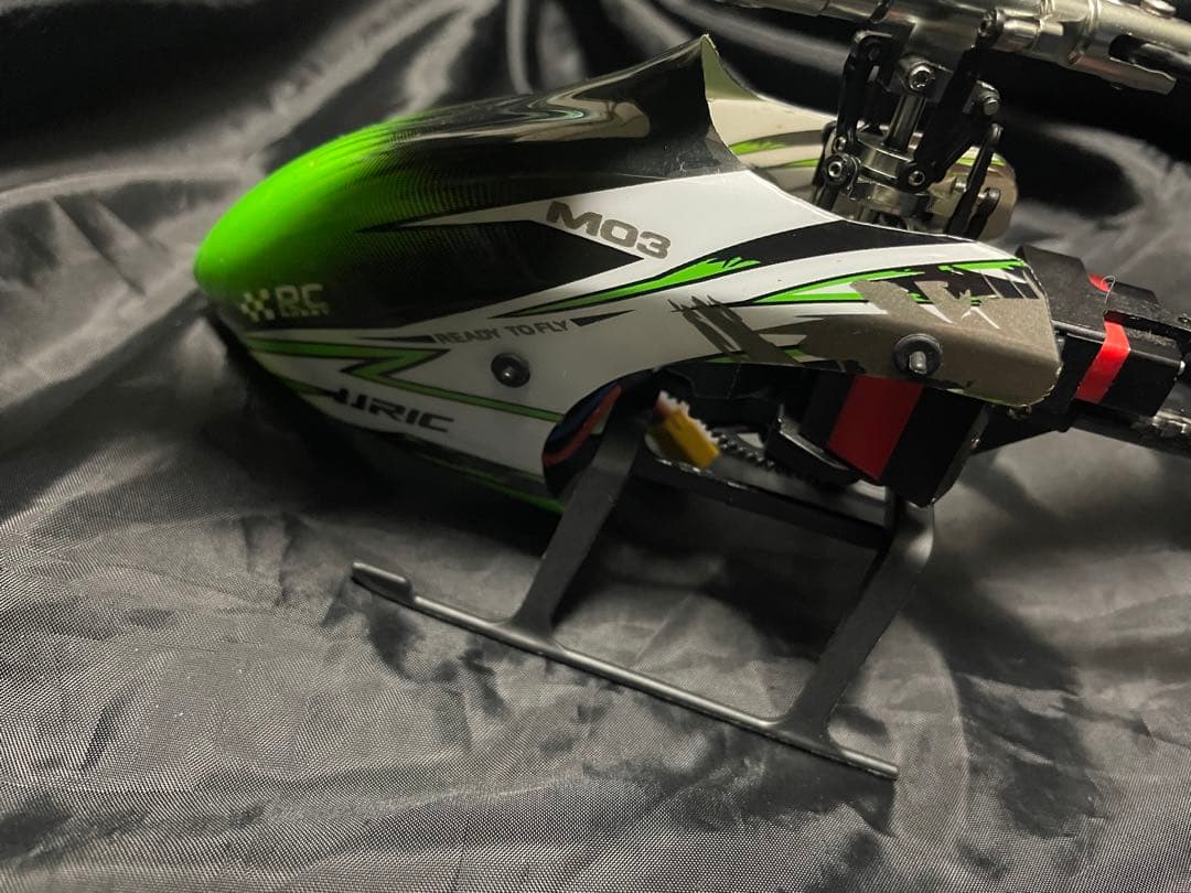 ラジコンヘリ　E160 M03 F1