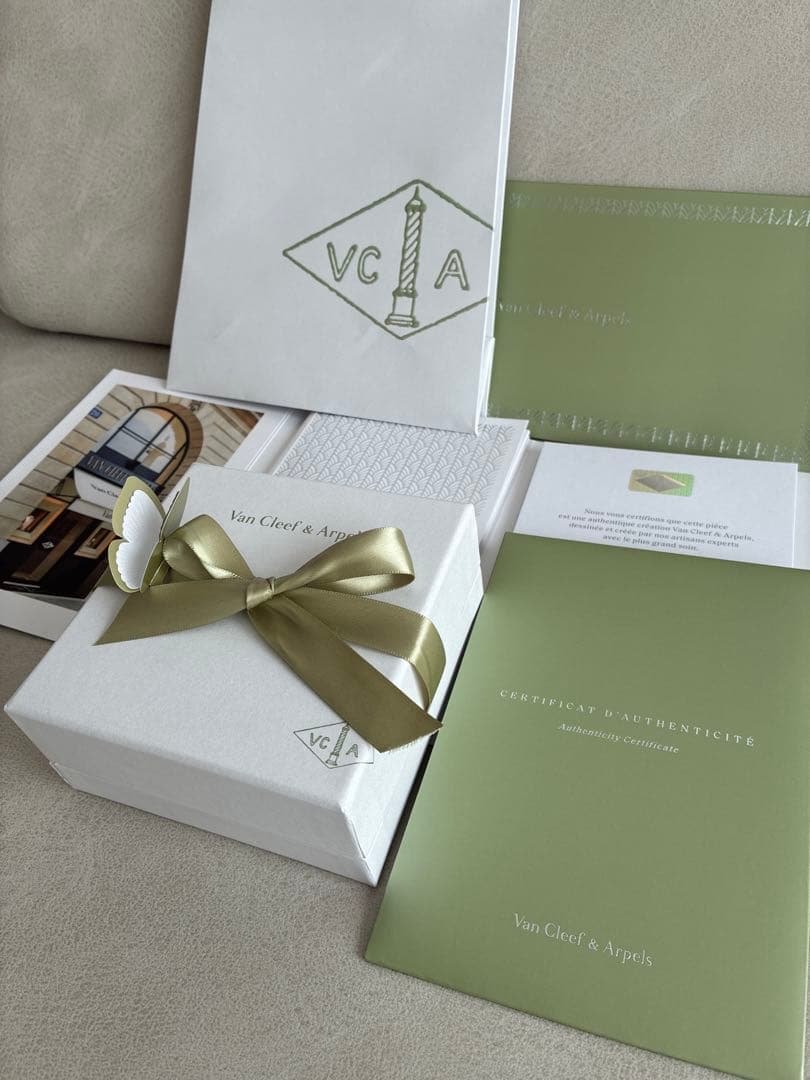 新品箱付VanCleef&Arpels ヴァンクリーフフォルサチェーン70 ＋5