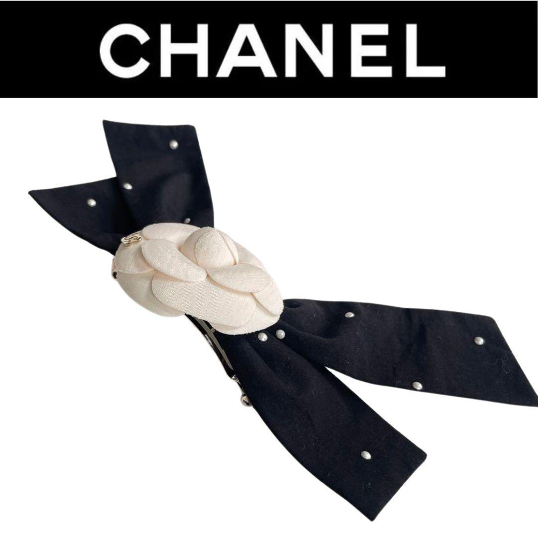 新品未使用 シャネルボウバレッタ カメリア 2024/25年クルーズコレクション