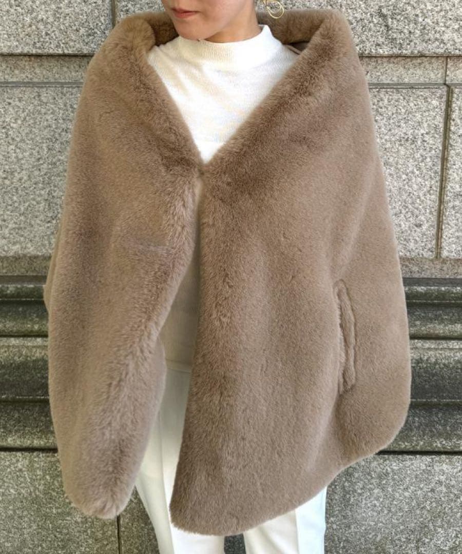 JENNE リッチボリュームファーケープ新品