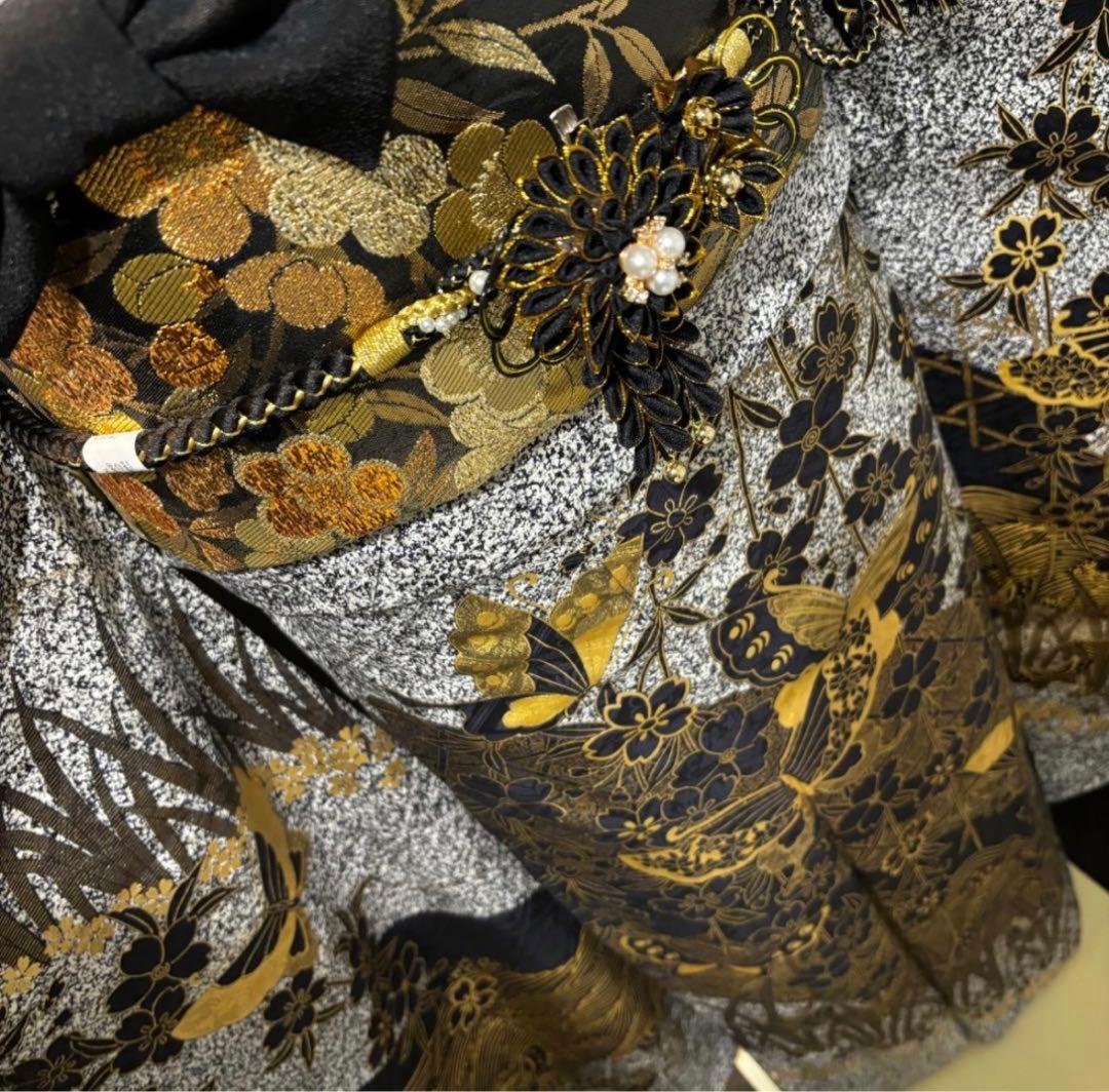 美品　黒灰　金彩　金箔　蝶模様　逸品　振袖　フルセット 振り袖