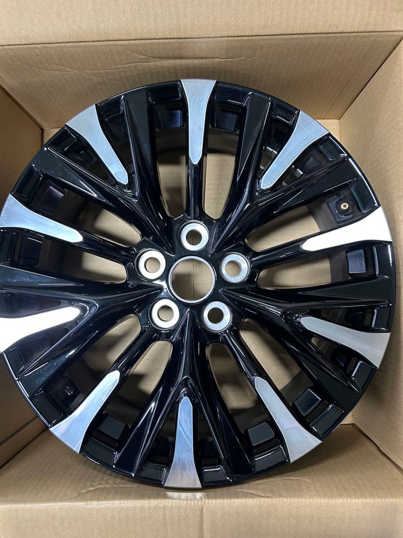 40アルファード　エグゼクティブラウンジ純正19インチアルミホイール1本です。