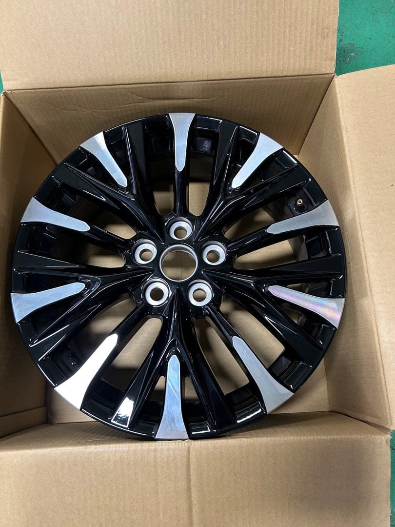 40アルファード　エグゼクティブラウンジ純正19インチアルミホイール1本です。