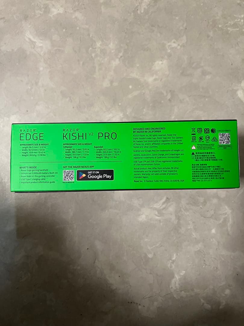 「新品」Razer Edge Gaming Tablet and Kishi