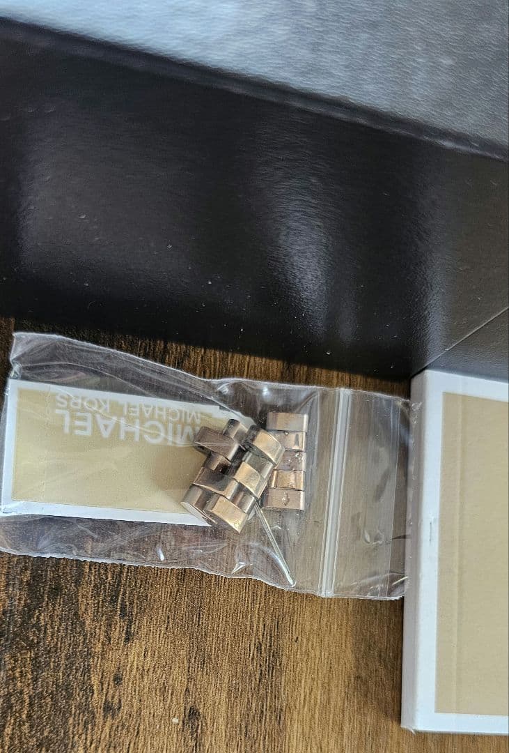 【ハワイ購入品】美品 MICHAEL KORS 腕時計 本体 箱付 HAWAII