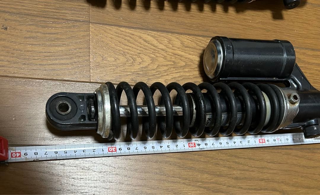 最終値下げ！ゼファー1100 リアサス 左右 カワサキZRT10A