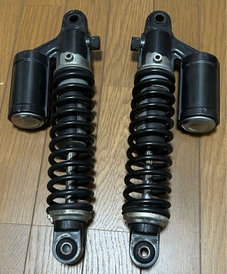 最終値下げ！ゼファー1100 リアサス 左右 カワサキZRT10A