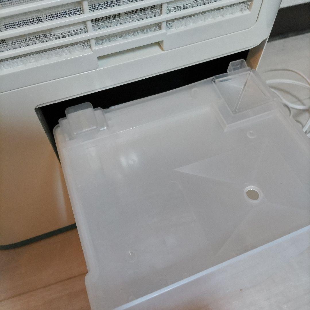 コロナ　除湿機 ハンドル付き
