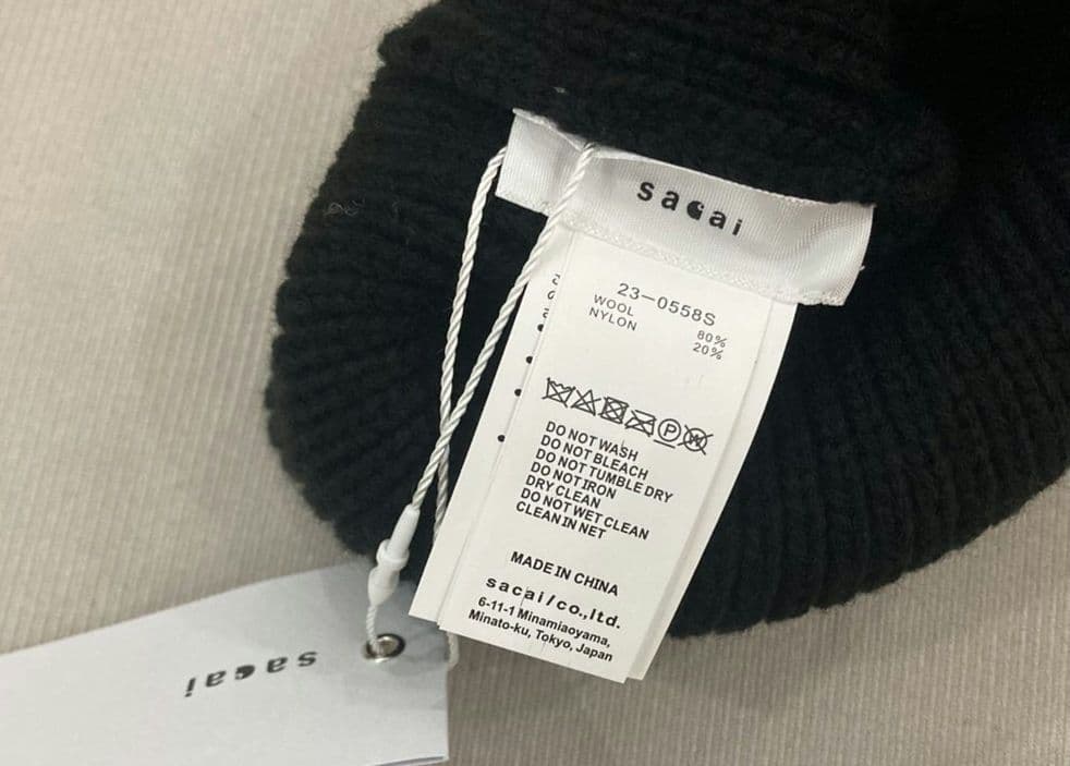 r*t様 sacai 黒 ニット帽