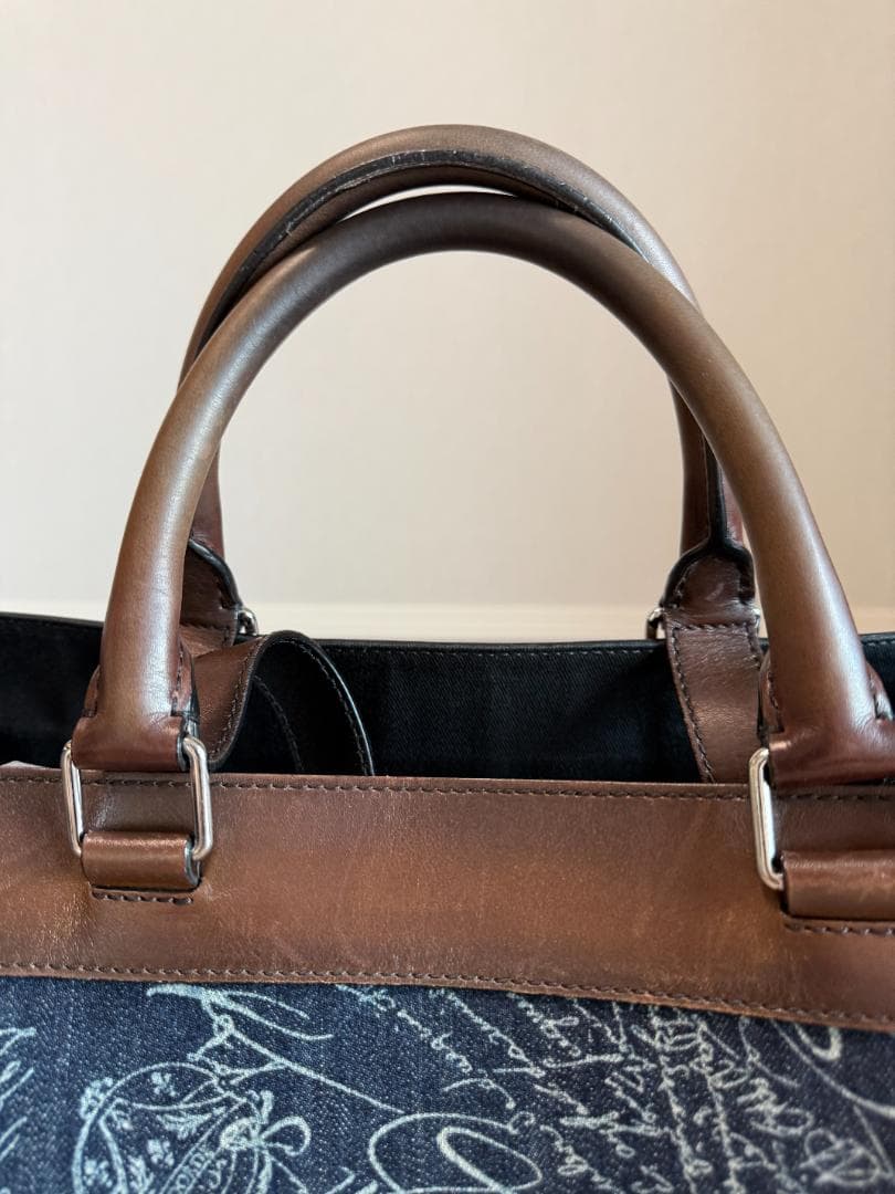 超レア　ベルルッティ銀座店リニューアル記念デニムバッグ ブラウンレザー