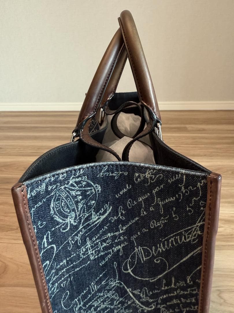 超レア　ベルルッティ銀座店リニューアル記念デニムバッグ ブラウンレザー