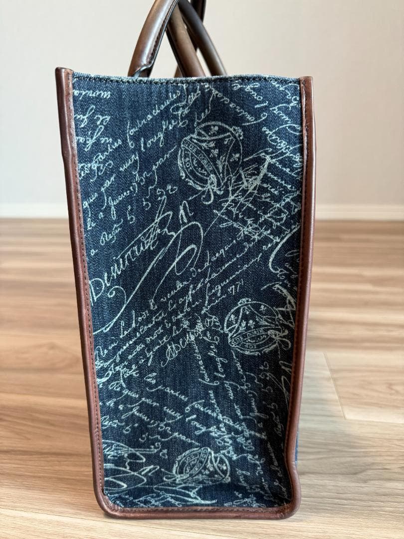 超レア　ベルルッティ銀座店リニューアル記念デニムバッグ ブラウンレザー