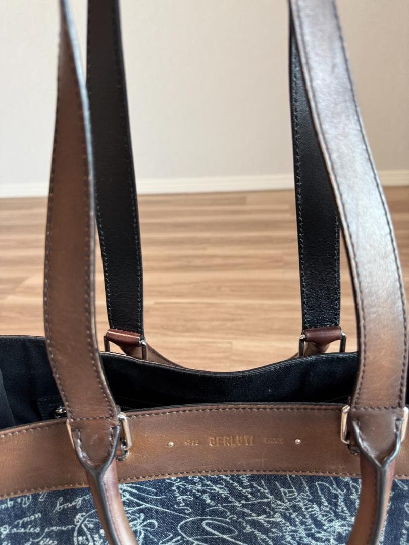 超レア　ベルルッティ銀座店リニューアル記念デニムバッグ ブラウンレザー