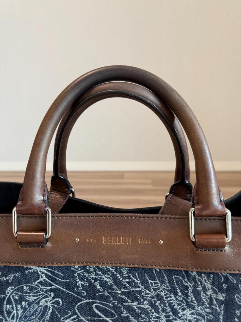 超レア　ベルルッティ銀座店リニューアル記念デニムバッグ ブラウンレザー
