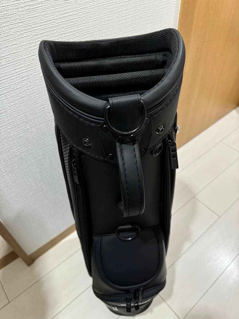 Titleist タイトリスト　コアエッセンシャル キャディバッグ　ブラック
