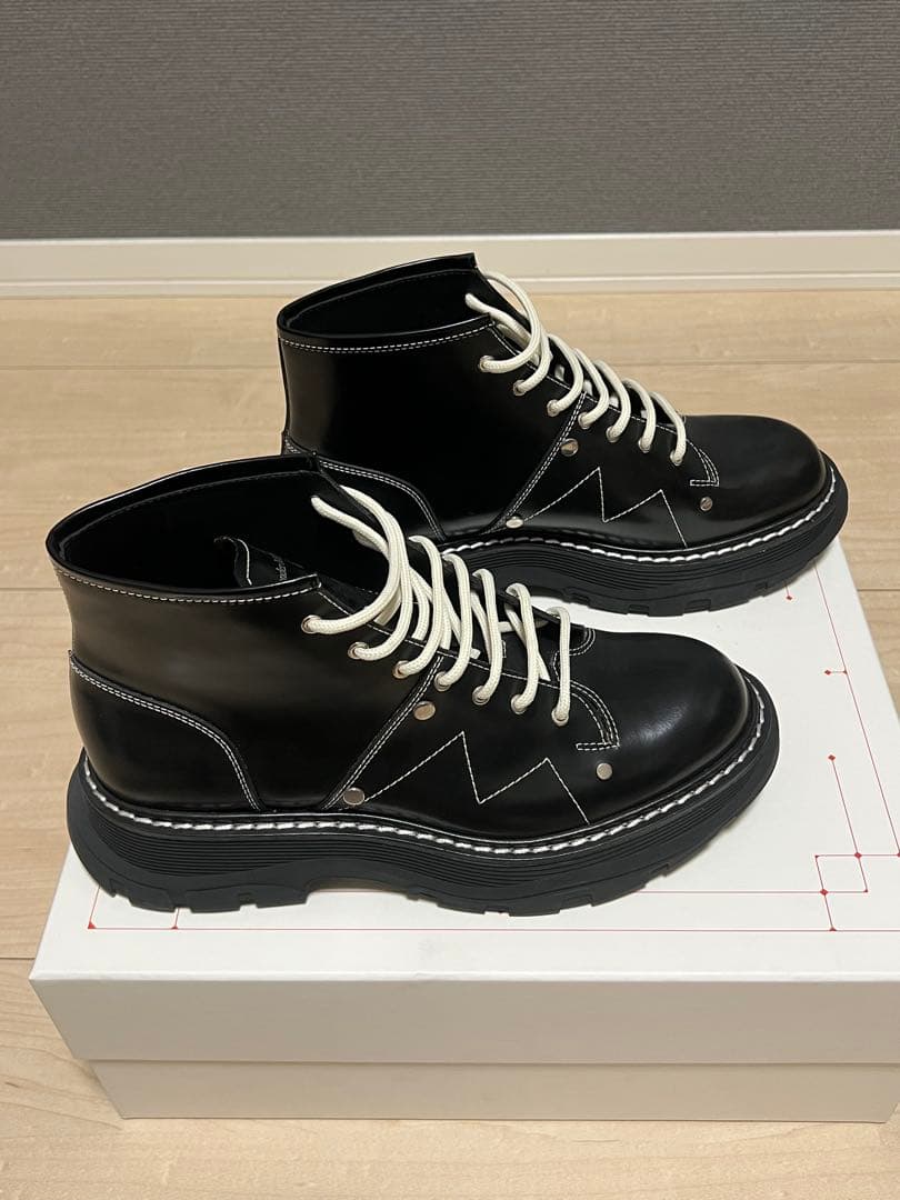 靴 AlexanderMcqueen Blackleatherankleboots