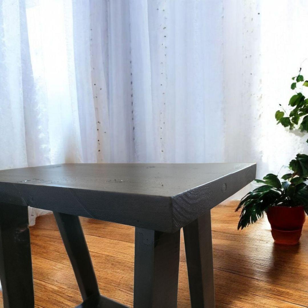 海さま、オーダーメイドページ 天然材を使用した古材風　シンプルなスツール