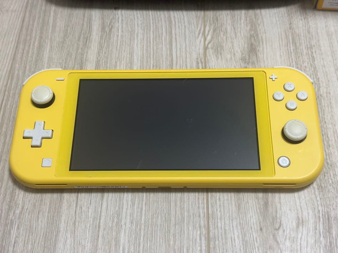 Nintendo Switchライト イエロー 本体とソフトセット