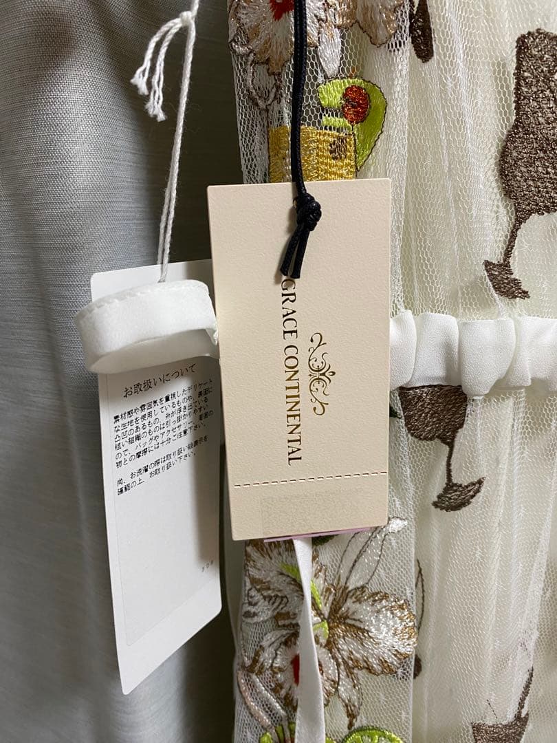 グレースコンチネンタル　刺繍ワンピース