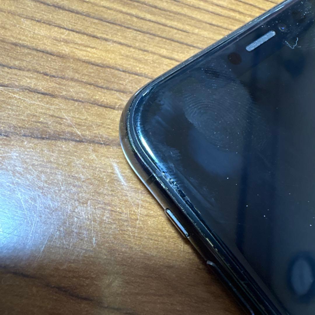 iPhone ブラック 本体 デュアルカメラ