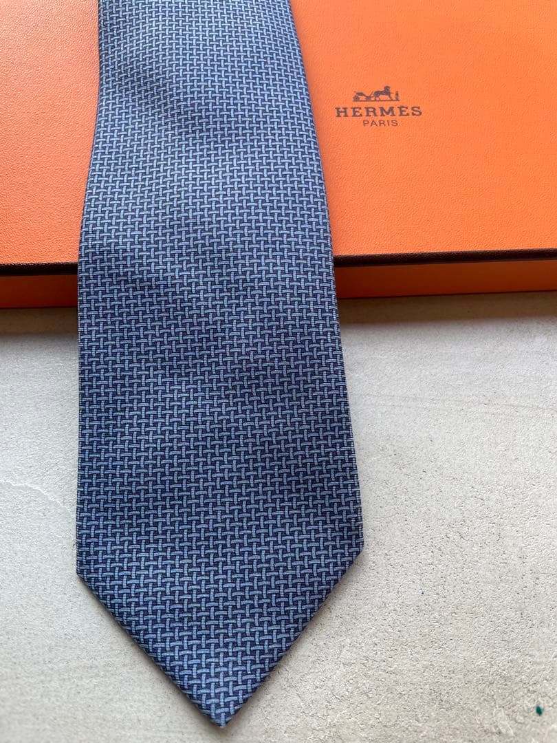 【極美品】HERMES ネイビー 幾何学模様 ネクタイ
