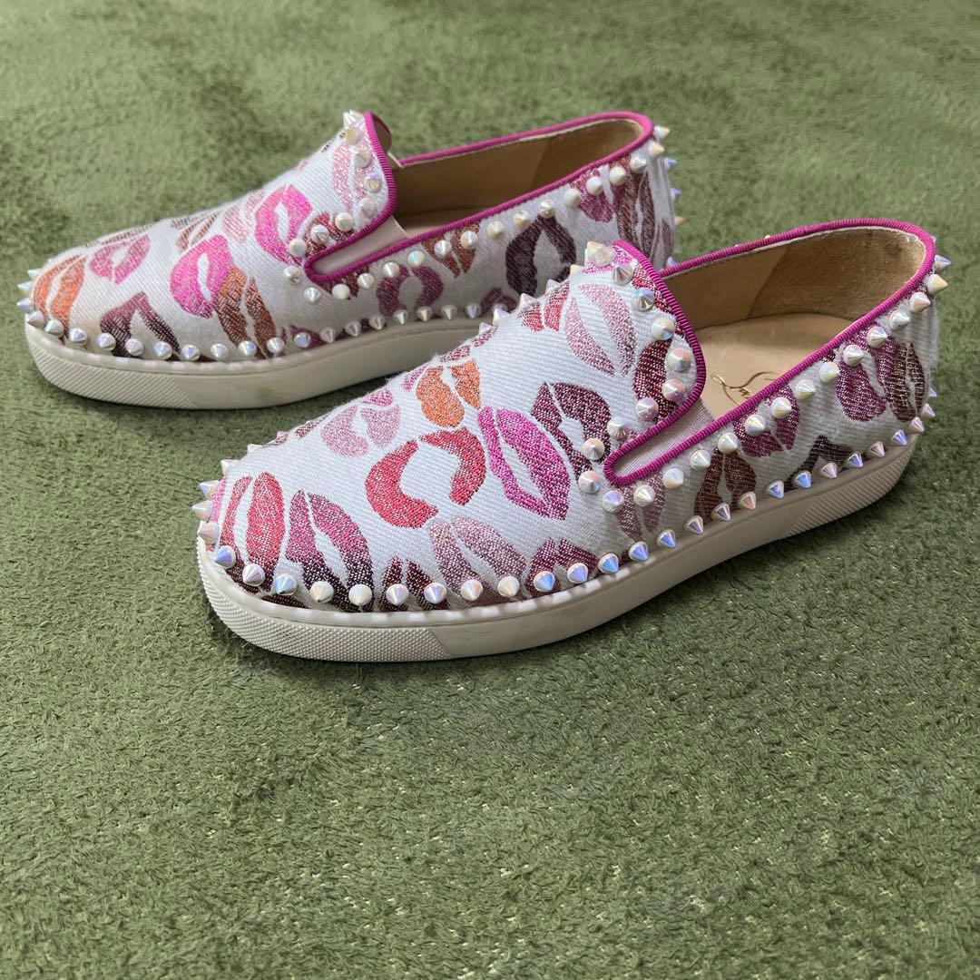 クリスチャンルブタン　スニーカー　スタッズ　スリッポン