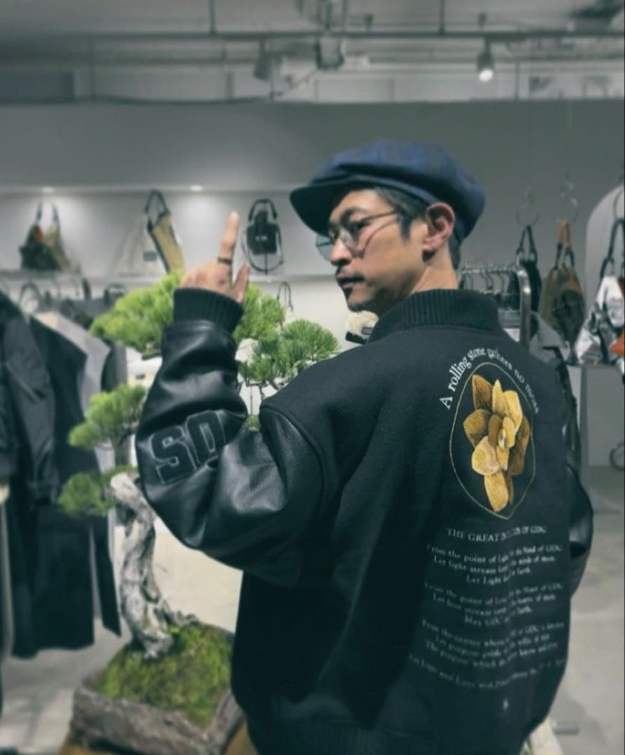 GDC LOTUS Stadium Jumper Lサイズ★