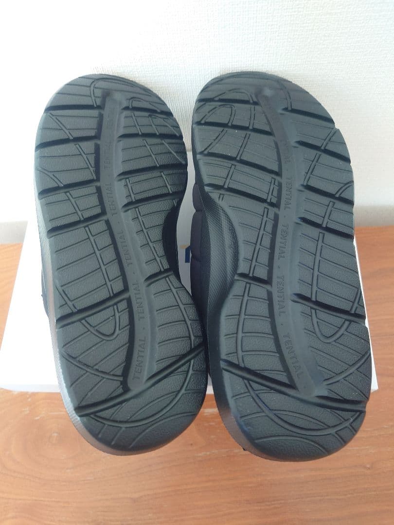 アキ様【新品未使用】TENTIAL リカバリーウォームサンダル Mサイズ