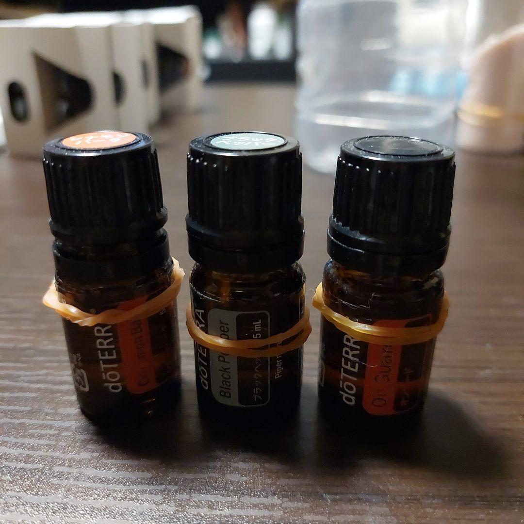 24時間限定値下げ　doTERRA エッセンシャルオイル セット２4本おまけつき