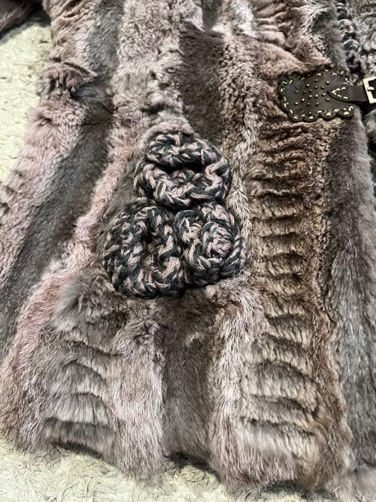 100%ラビットピンクの可愛い毛皮　美品