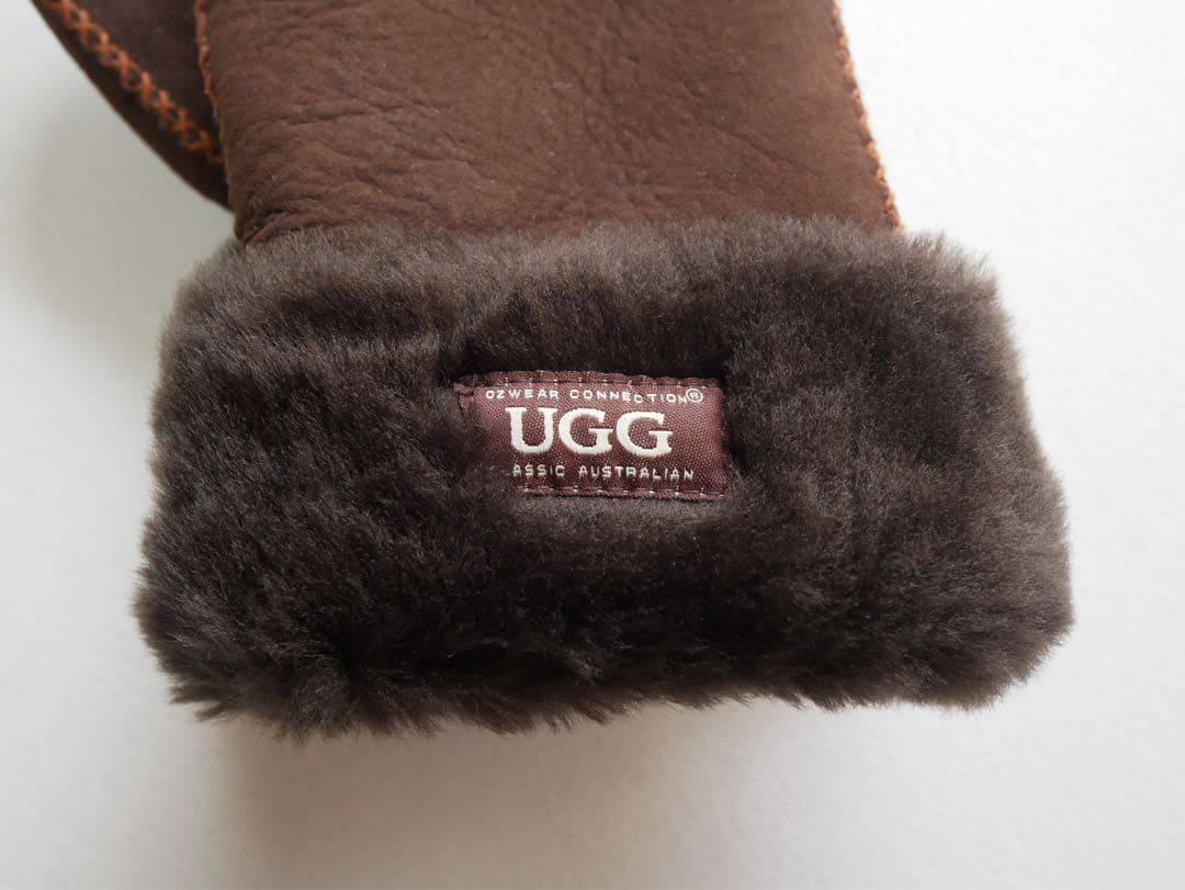 UGG アグ ミトン グローブ シープスキン チョコレート　サイズL
