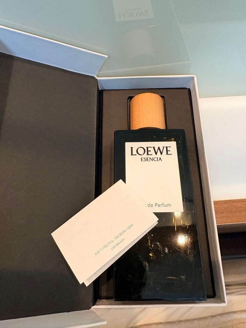 香水(ユニセックス) LOEWE ESENCIA Eau de Parfum 100ml