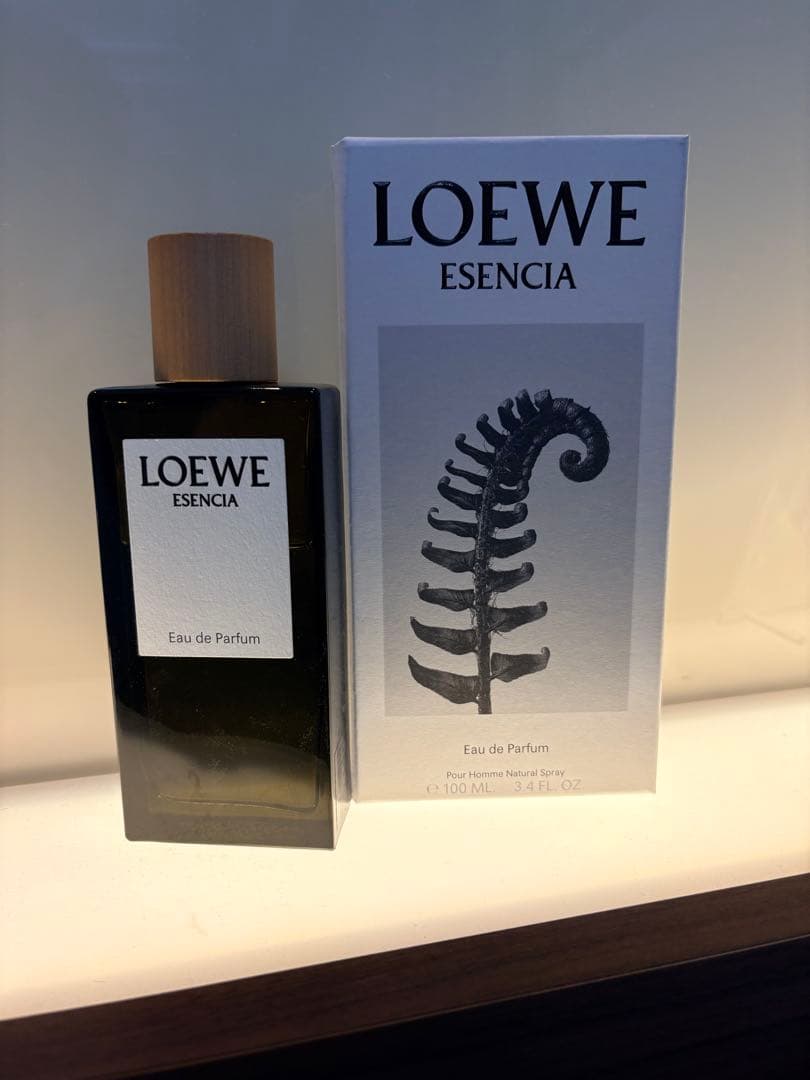 香水(ユニセックス) LOEWE ESENCIA Eau de Parfum 100ml