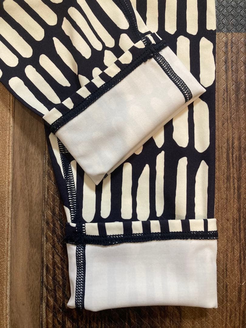 新品同　エミヨガ　Tシャツ＆レギンス サイズ1 M